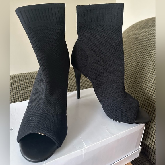 CALL IT SPRING TRELIL BOOTIES - Picture 2 of 4